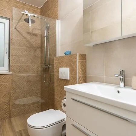 Audrey By בית הארחה