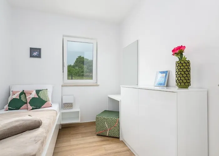 Konukevi Audrey By 4*